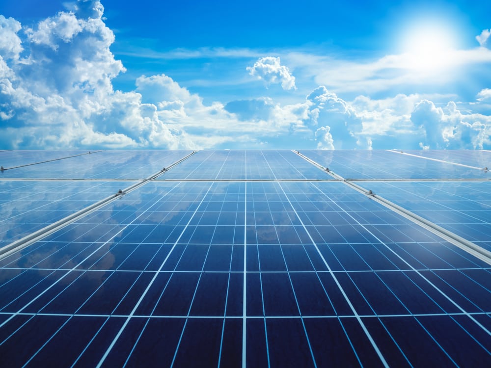 top-rated-solar-panels-sunny-day