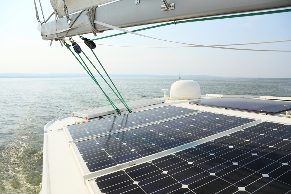 solar-panels-boat-installation